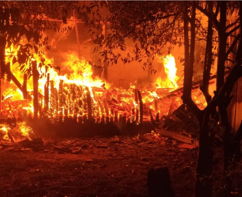 URGENTE: Casa é consumida por fogo em Santo Augusto