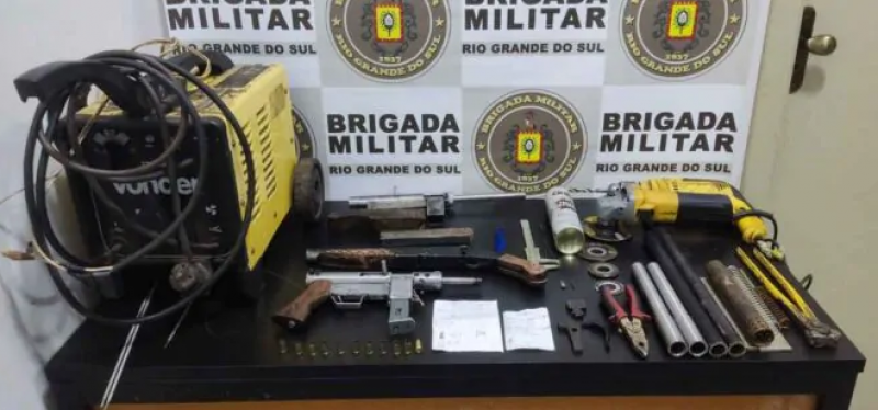 Fábrica clandestina de armas de fogo é descoberta no Norte do Rio Grande do Sul