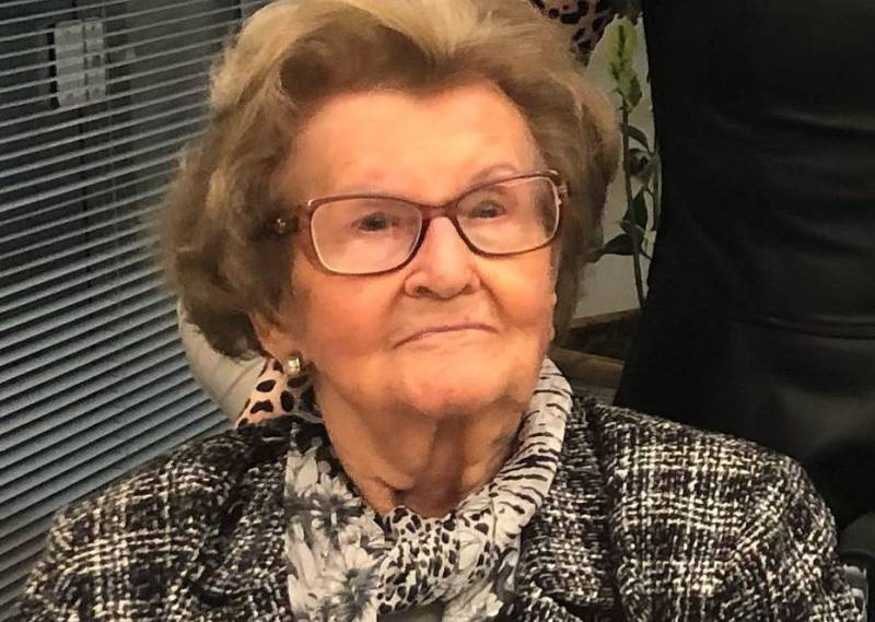 Familiares participam o falecimento da Senhora OLIVIA HERTHA PILTZ