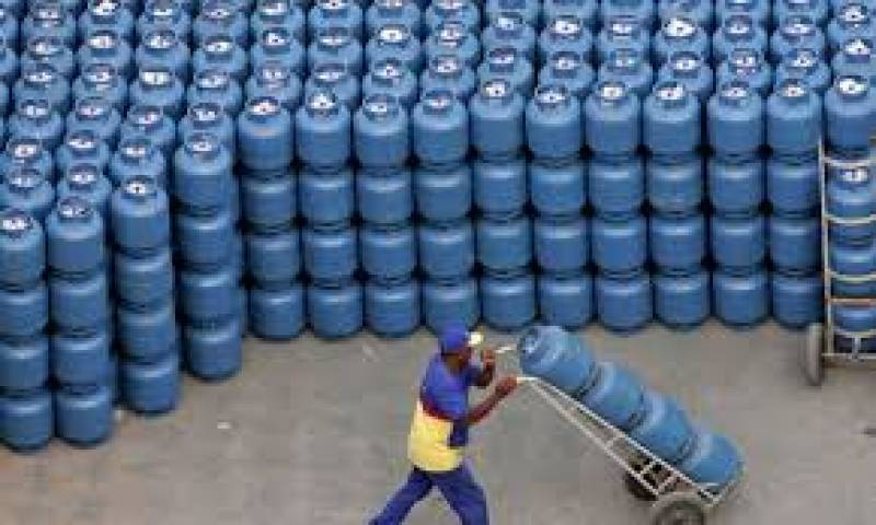 Petrobras reduz preço do gás de cozinha em 9,8%