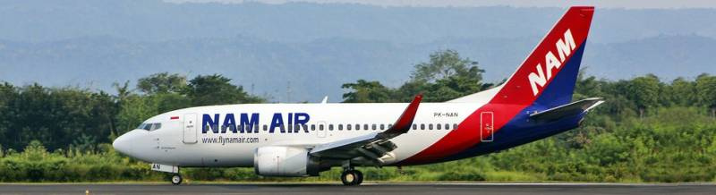Boeing some 4 minutos após decolar na Indonésia