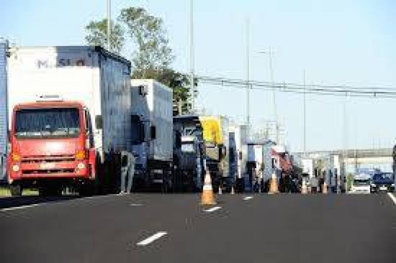 Com nova greve em pauta, lideranças dos caminhoneiros do RS e de SC se reúnem dia 25