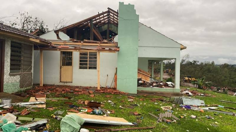 Ciclone no RS: temporais causam estragos em municípios e quase 800 mil ficam sem luz n