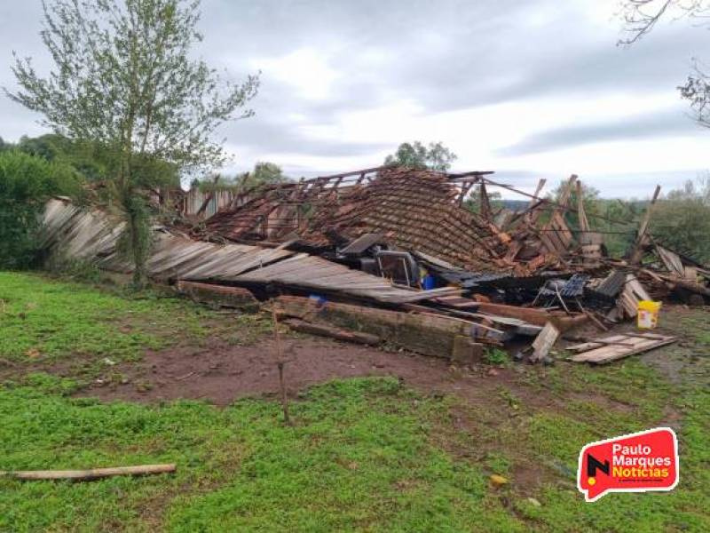 Ventos causam destruição em propriedade rural no interior de São José do Inhacorá