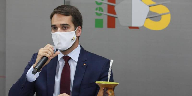 Leite projeta início da vacinação até quinta no Estado e diz que o RS está pronto