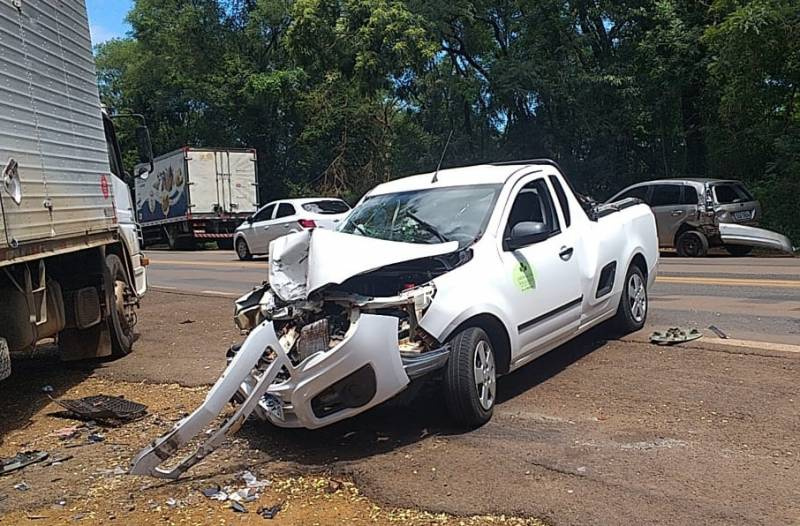 Acidente na BR 285 envolve quatro veículos e deixa uma pessoa ferida, em Ijui