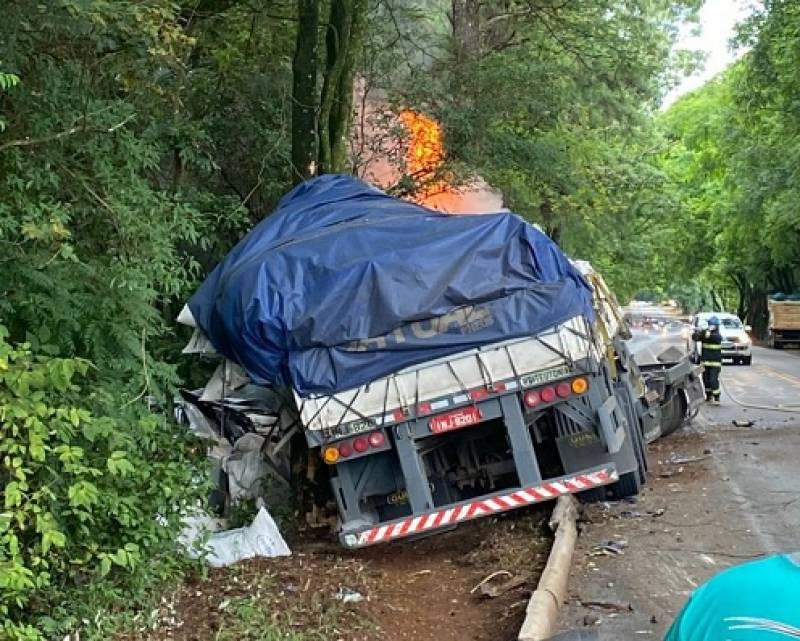 Homem morre em grave acidente na ERS 122