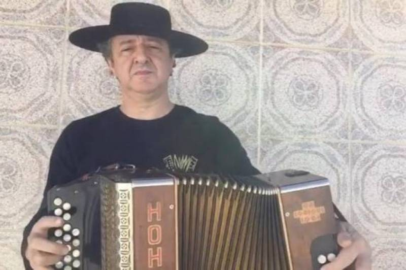 Morre João Vicenti, gaiteiro e tecladista da banda Nenhum de Nós