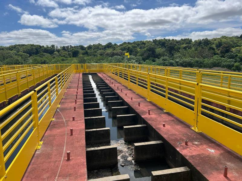 Novos guarda-corpos garantem mais segurança em estações de tratamento da Corsan