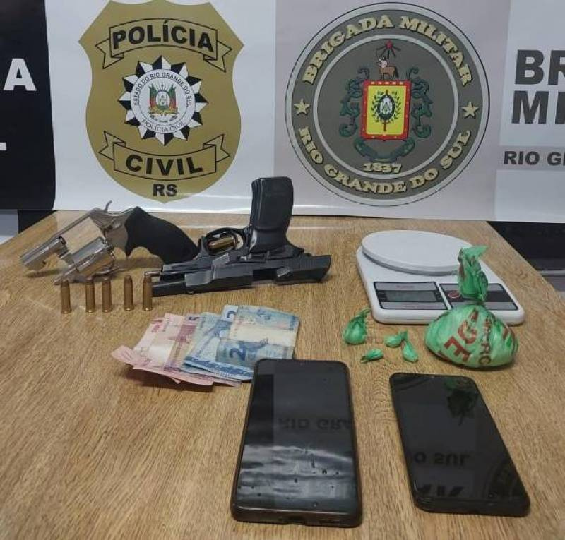 Operação da Polícia Civil e a Brigada Militar prende irmãos traficantes, em Três de Maio