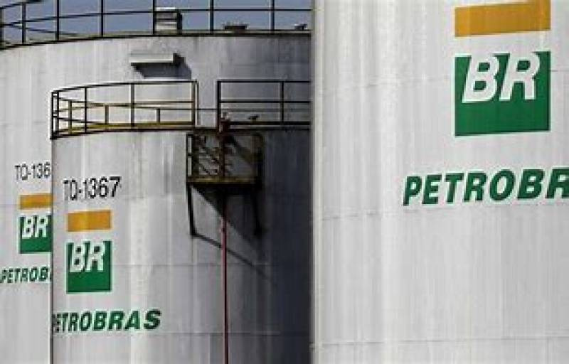 Petrobras anuncia aumento de R$ 0,22 no preço do litro do diesel para as distribuidoras
