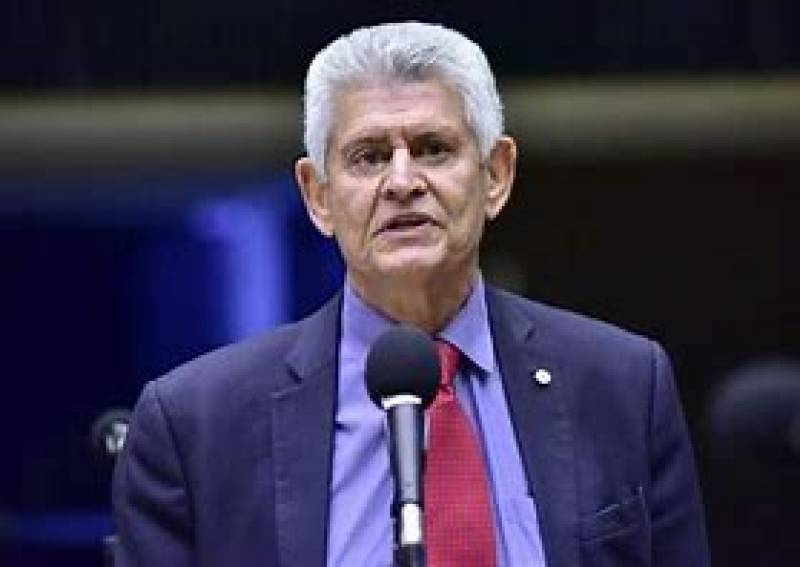 Deputado Afonso Motta diz que deve demitir assessor suspeito de desviar emendas