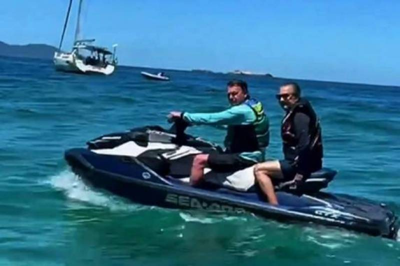 Malafaia discute com senador após postar vídeo de passeio de jetski com Bolsonaro no Carnaval
