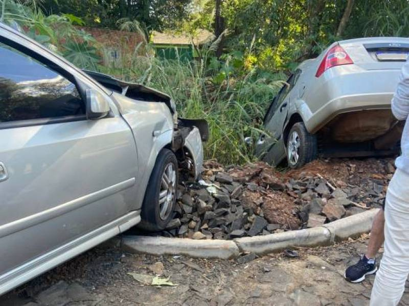 Acidente de trânsito com danos materiais e ferimentos leves em idosos na RS-342 em Três de Maio