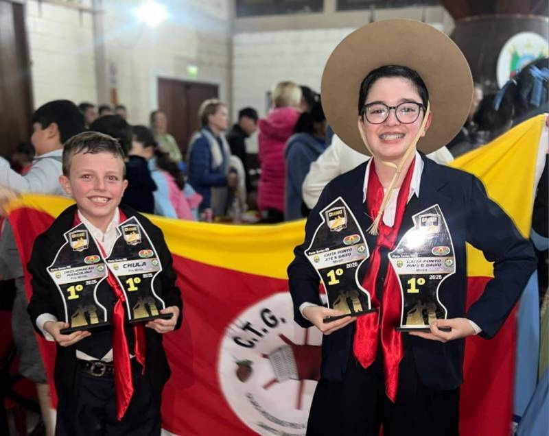 Representantes do CTG Tio Bilia de Santo Ângelo premiados na primeira etapa do CIMIART