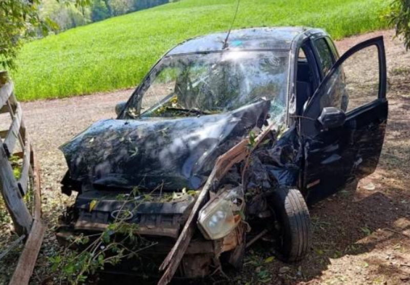 Acidente de trânsito deixa mulher ferida em Santa Rosa
