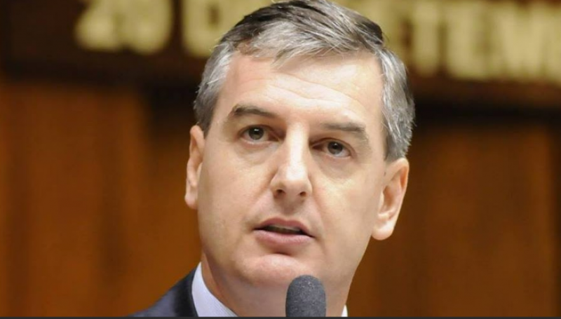 Secretário Eduardo Loureiro anuncia reforma no Palacinho, sede da Escola de Música da Ospa