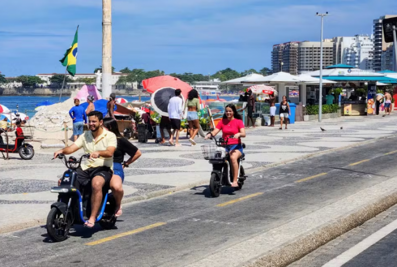 Registro, emplacamento e CNH: novas regras para ciclomotores entram em vigor em 2026