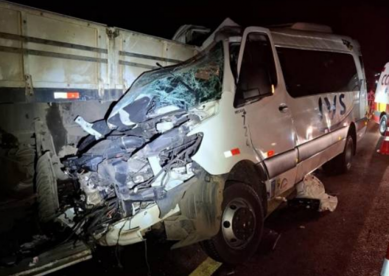 Identificada professora que morreu em acidente com van de estudantes na BR-386