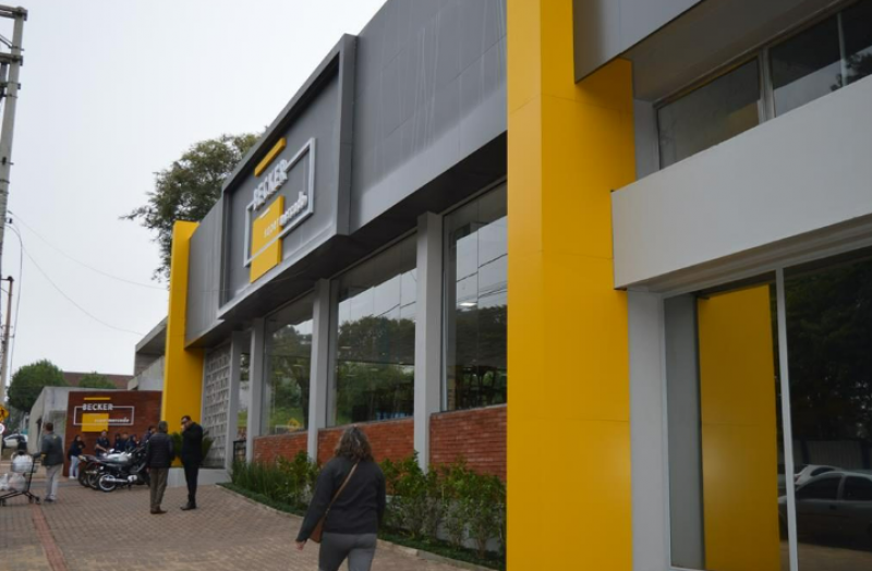 Becker Supermercados encerra atividades em Santo Ângelo após três anos e meio