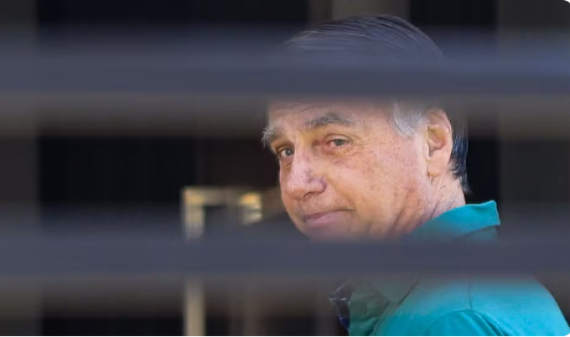Moraes autoriza cirurgia de Bolsonaro e nega pedido de prisão domiciliar