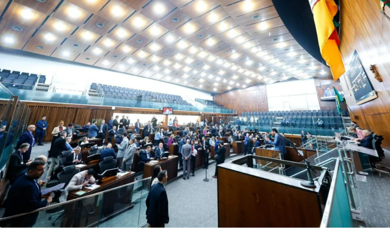Até 14 deputados podem trocar de partido na Assembleia Legislativa do RS