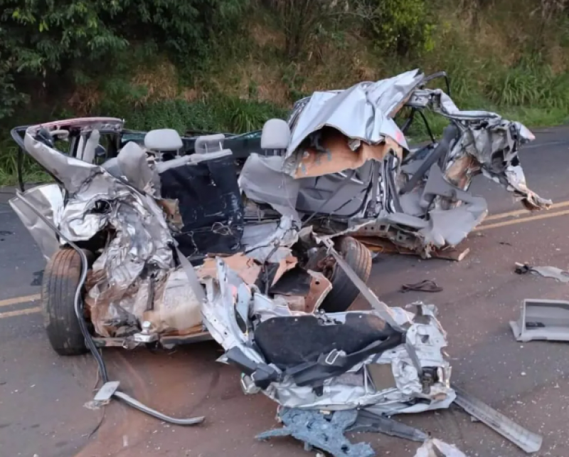 Colisão frontal causa duas mortes na BR-386 entre Frederico Westphalen e Iraí 