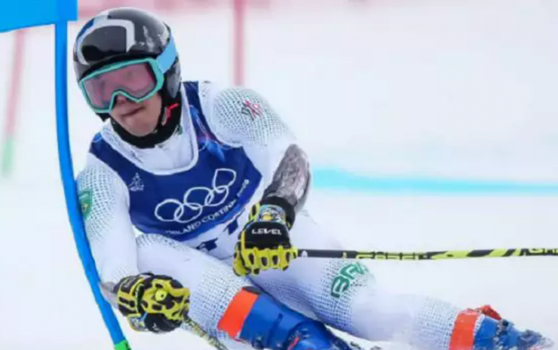 Esquiador Lucas Pinheiro conquista a primeira medalha de ouro para o Brasil na história dos Jogos Olímpicos de Inverno