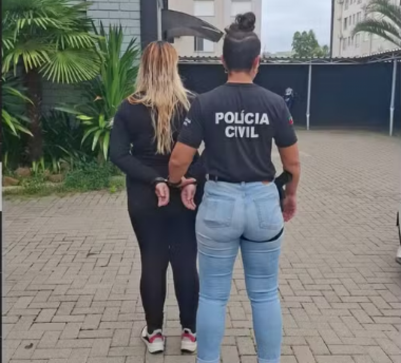 Mulher é presa após polícia encontrar cocaína em urina da filha de 3 anos no RS