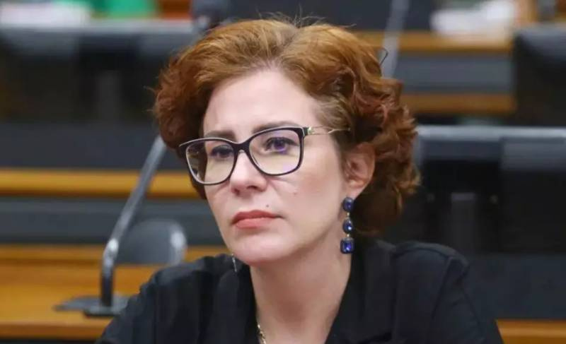 Entenda os próximos passos da extradição de Carla Zambelli