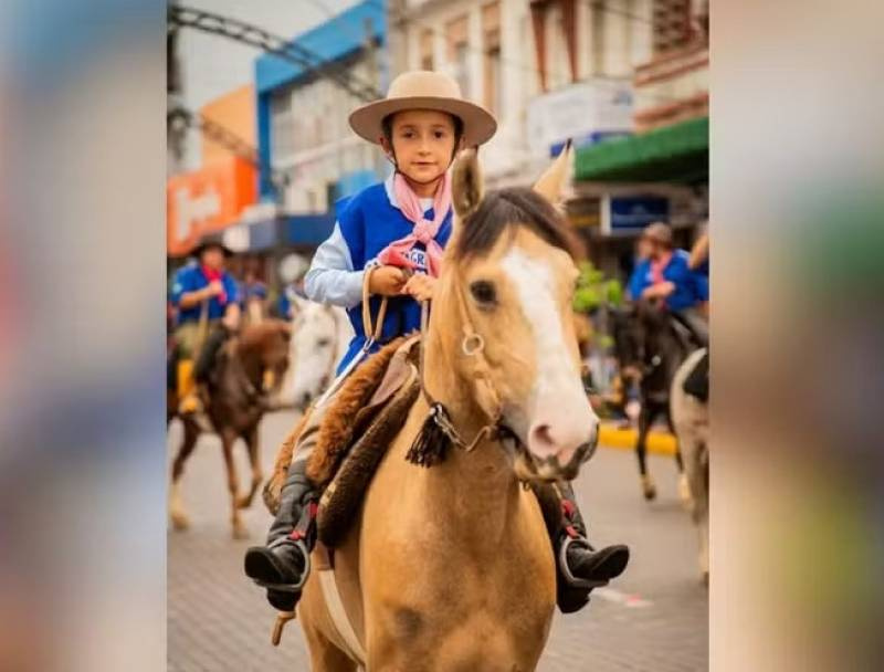 Menino de 8 anos morre após sofrer queda de cavalo no RS