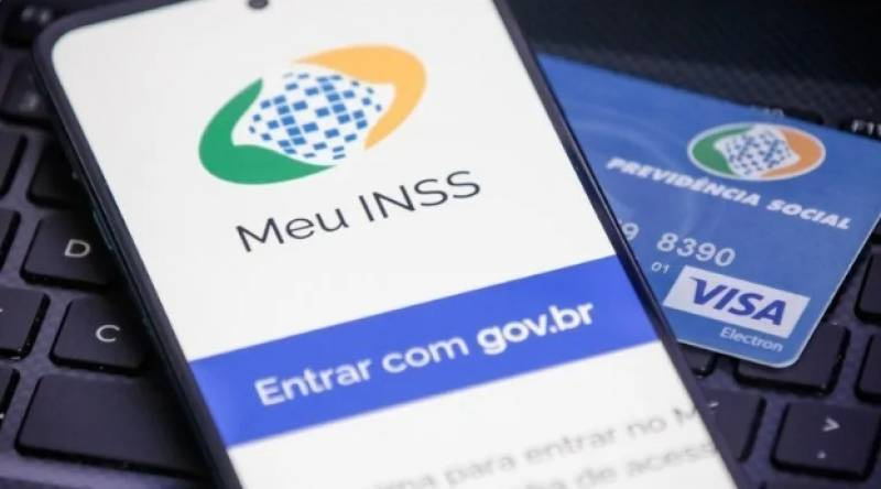 INSS paga a primeira parcela do 13º a aposentados e pensionistas em abril; veja o calendário
