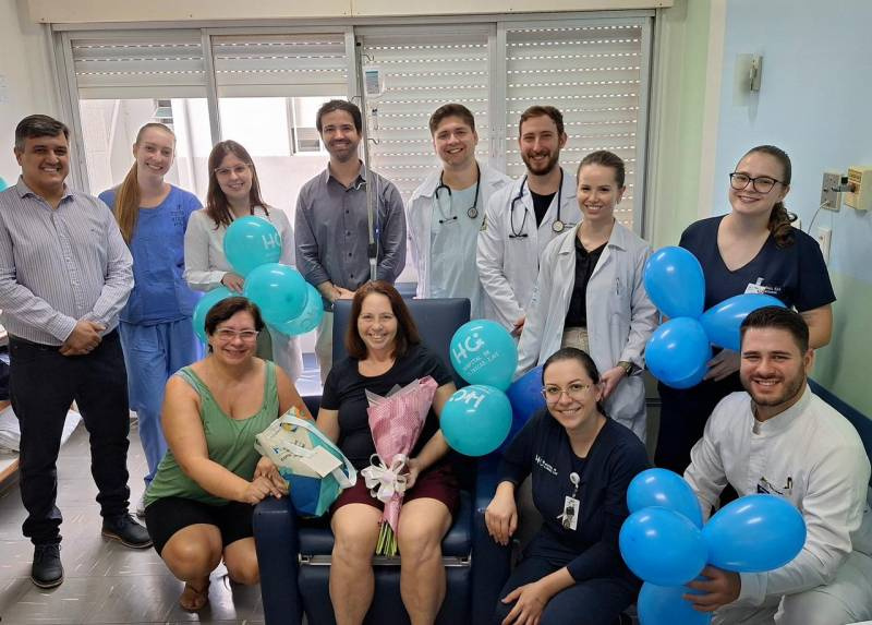 Após cirurgia inédita com HIPEC pelo SUS no interior do RS, primeira paciente recebe alta no HCI