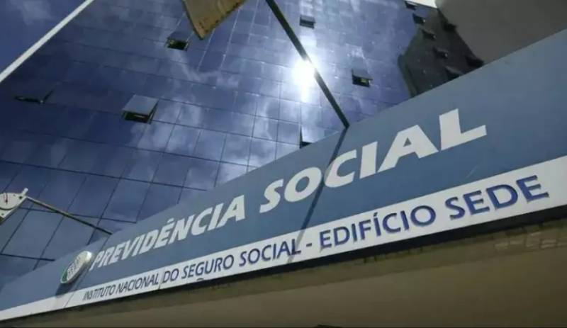 INSS paga a primeira parcela do 13º salário de aposentados e pensionistas a partir de sexta-feira