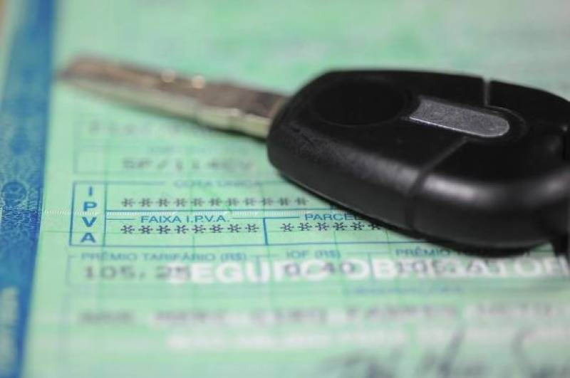 Fim da taxa de licenciamento para veículos no RS é aprovada