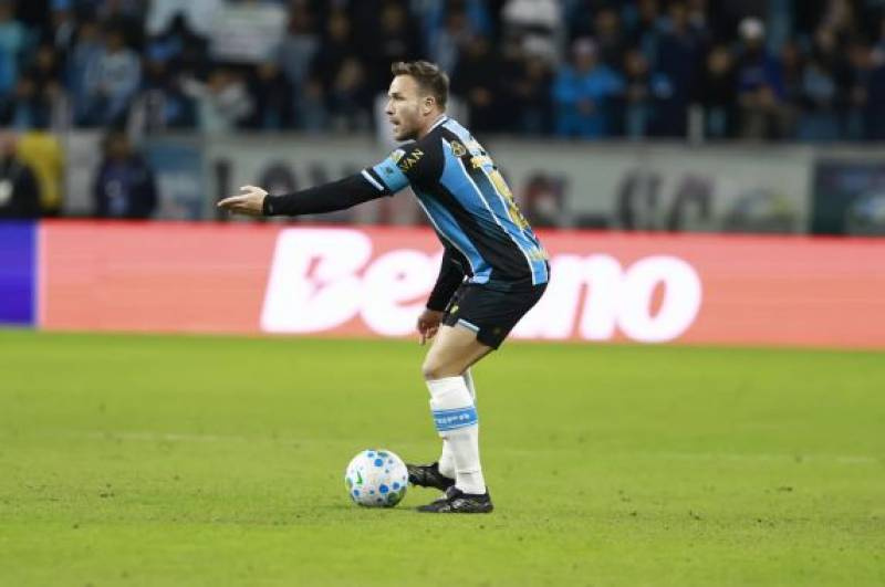 Arthur não seguirá no Grêmio em 2026