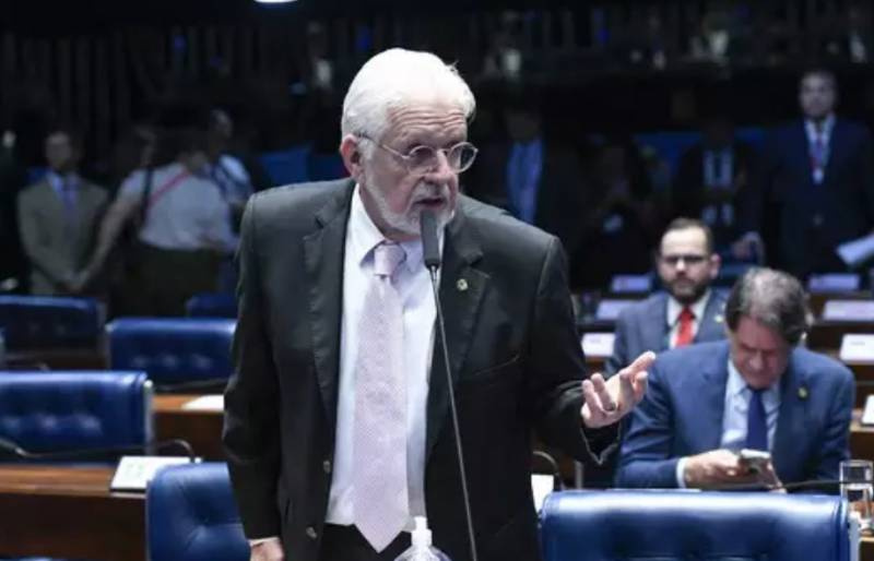 Líder do governo no Senado, Jaques Wagner é alvo de operação que investiga fraudes do Banco Master