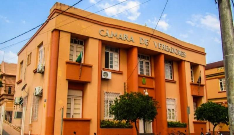 Em meio à crise financeira, Câmara decide nesta sexta-feira reajuste para prefeito, vice, secretários e vereadores