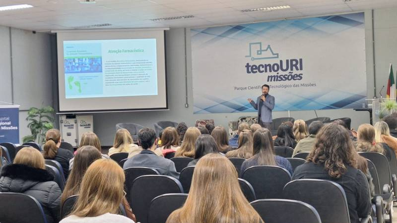 Integração e Cuidado: IV Jornada Missioneira de Farmácia Hospitalar reúne acadêmicos e profissionais