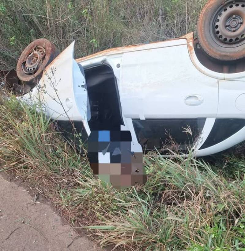 Saída de pista seguida de capotamento deixa homem ferido em São Luiz Gonzaga