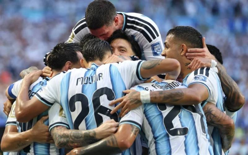 Argentina sofre, mas bate Cabo Verde na prorrogação e segue para as oitavas de final