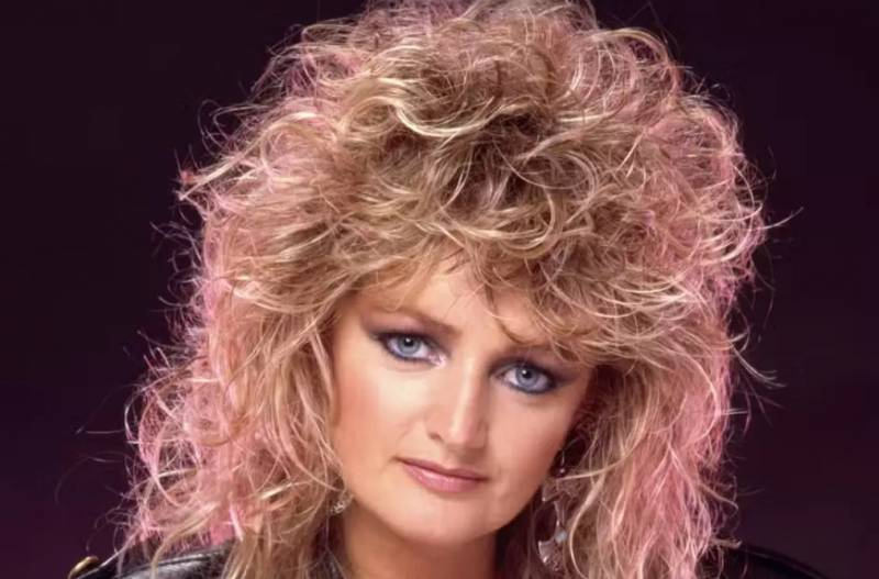 Morre, aos 75 anos, a cantora Bonnie Tyler, ícone do rock e do pop nos anos 1980