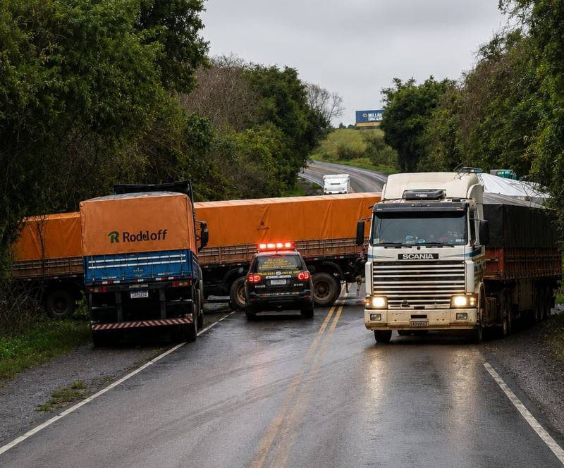 Acidente na manhã desta quarta-feira deixa BR 285 em meia pista entre Coronel Barros/Entre-Ijuis