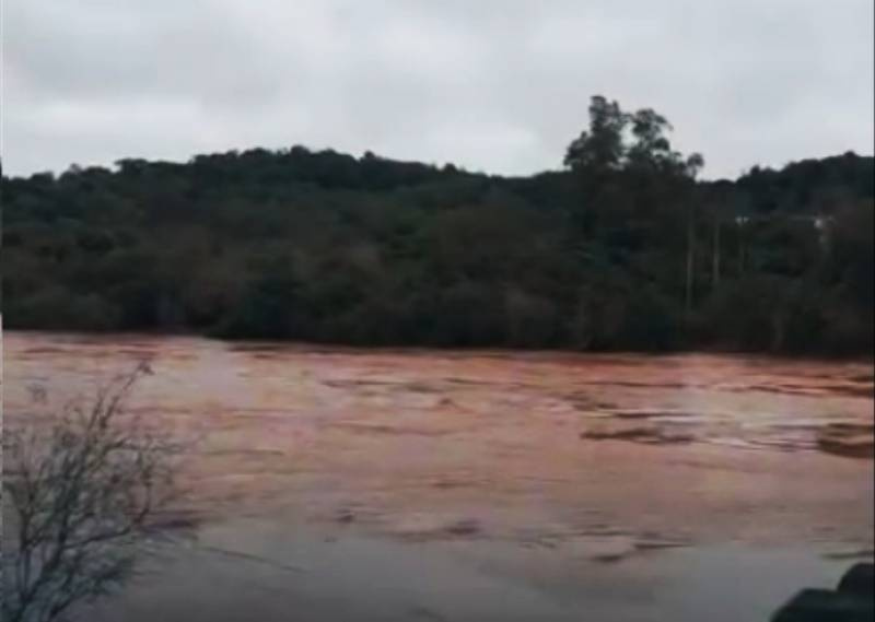 Rio Ijuí ultrapassa 5 metros acima do nível normal entre Entre-Ijuís e Santo Ângelo e segue em elevação
