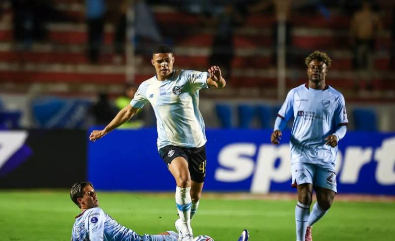 Grêmio é derrotado pelo Bolívar por 3 a 2 em La Paz pela Sul-Americana