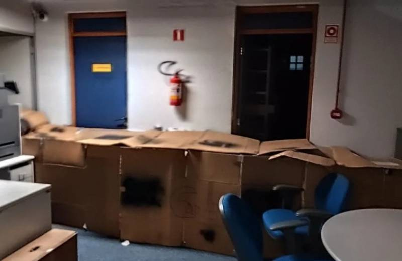 Criminosos usam túnel de papelão para tentar invadir cofre de banco em Ivoti