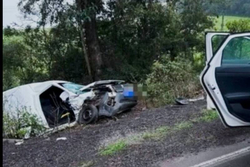 Gestante de cinco meses fica em estado crítico após colisão frontal na RS-324, em Marau