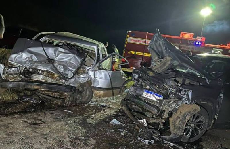 Duas pessoas morrem em grave colisão na VRS-801, em Chapada
