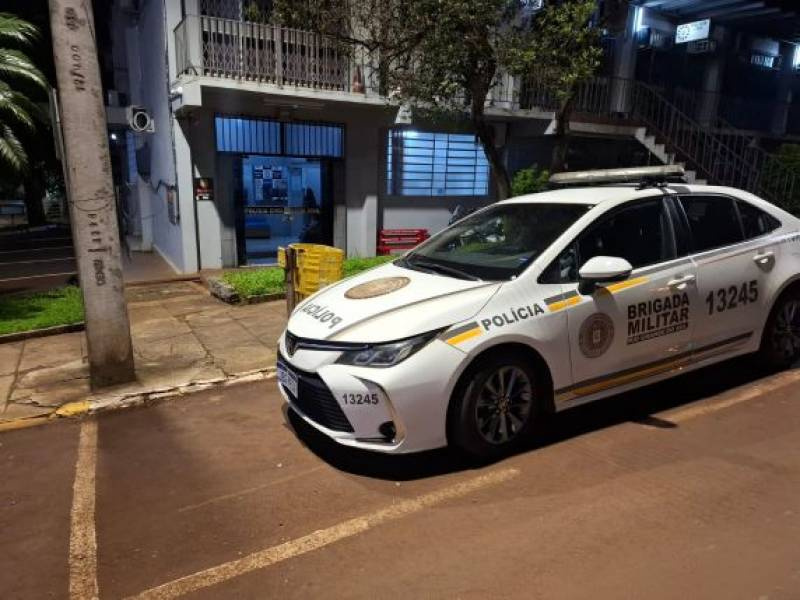 Homem é preso após agredir a mãe e tentar golpeá-la com faca em Ijuí