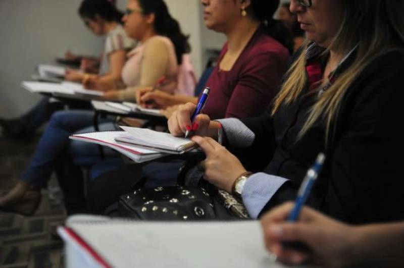 Com salários de até R$ 19 mil, RS tem 13 concursos públicos com inscrições abertas